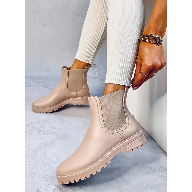 Braun Beige Chelsea Boots