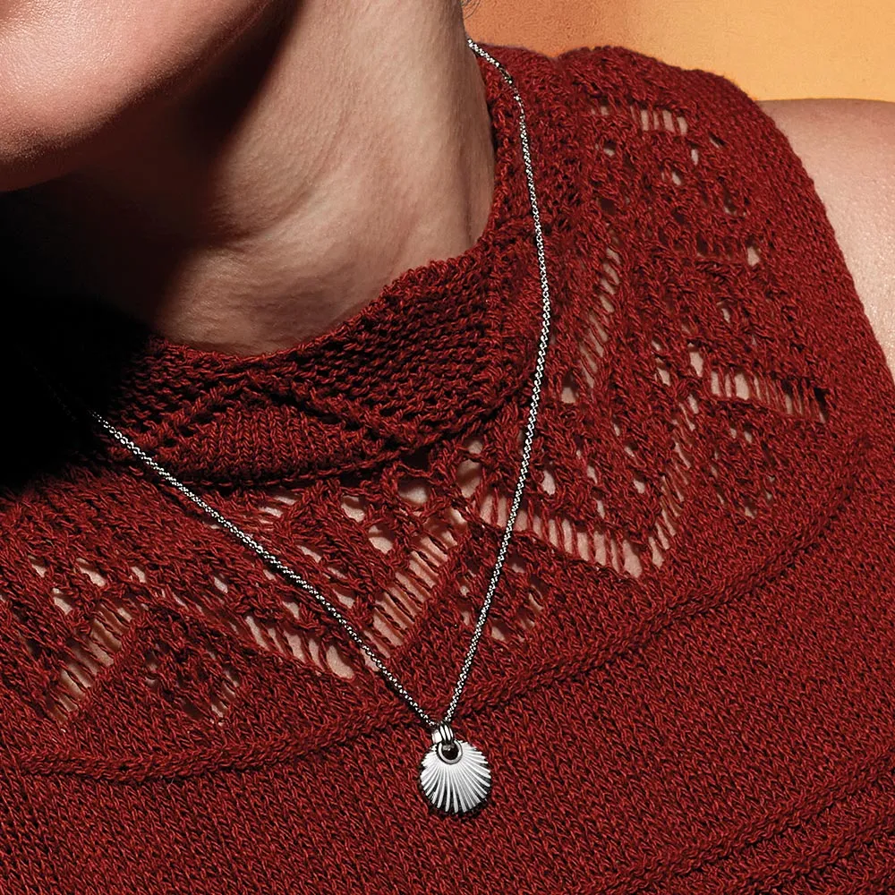 Essence Radiance Small Fan Necklace