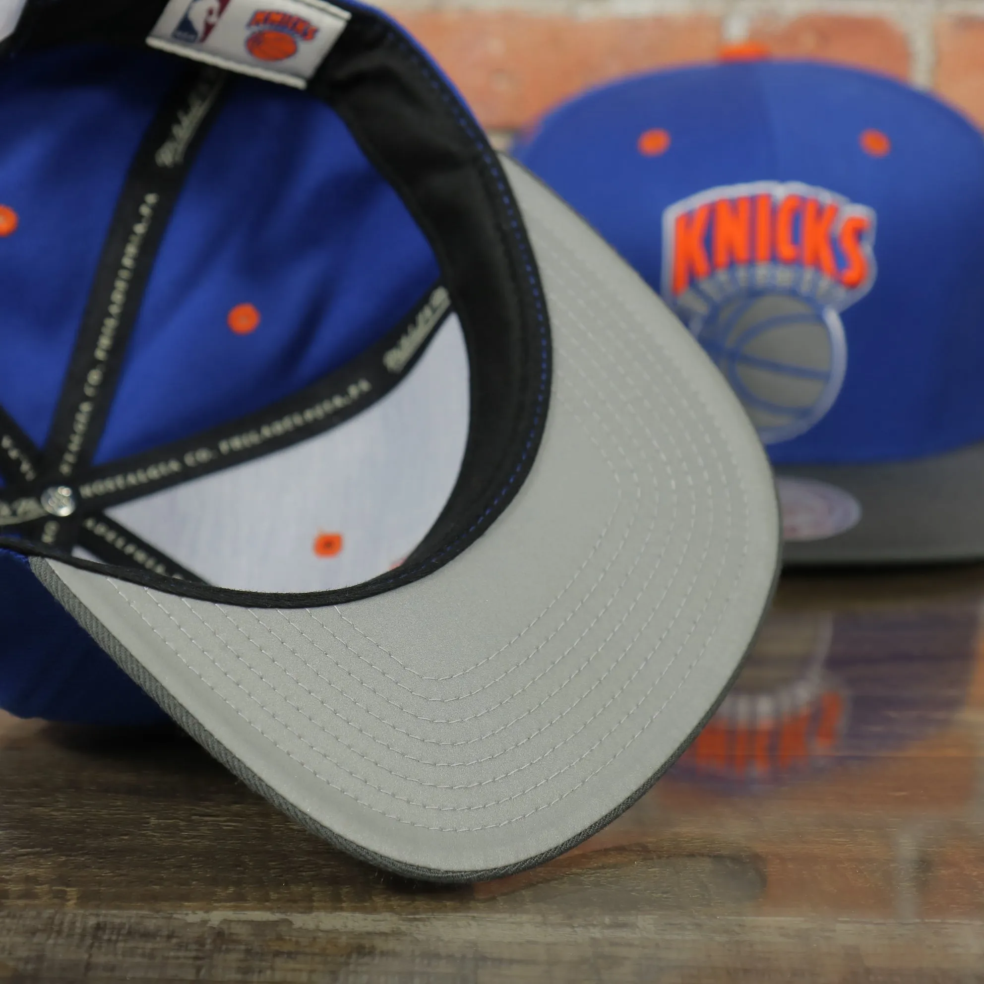 Knicks Gray Bottom Snapback | New York Knicks Retro Grey Bottom Snap Cap