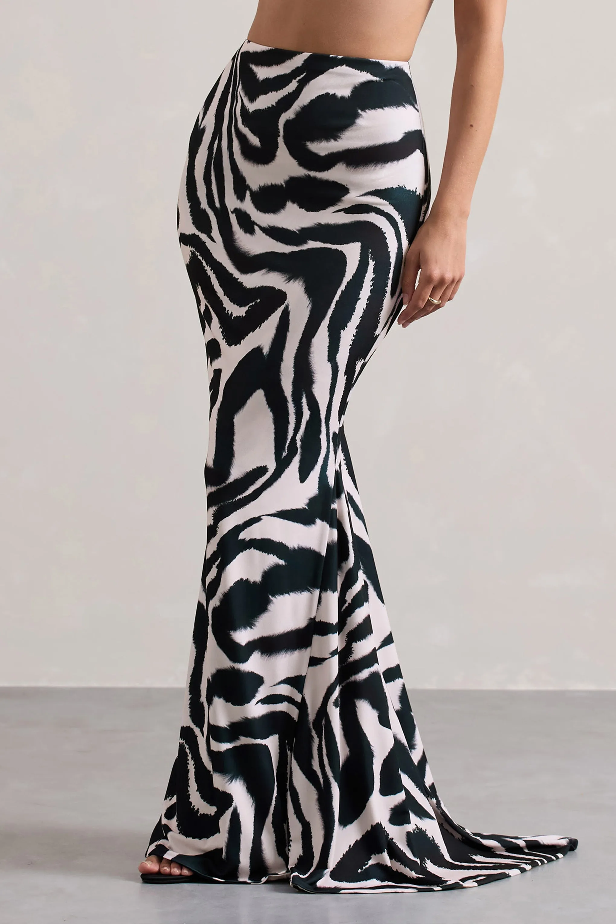 Neomie | Zebra Print Fishtail Maxi Skirt