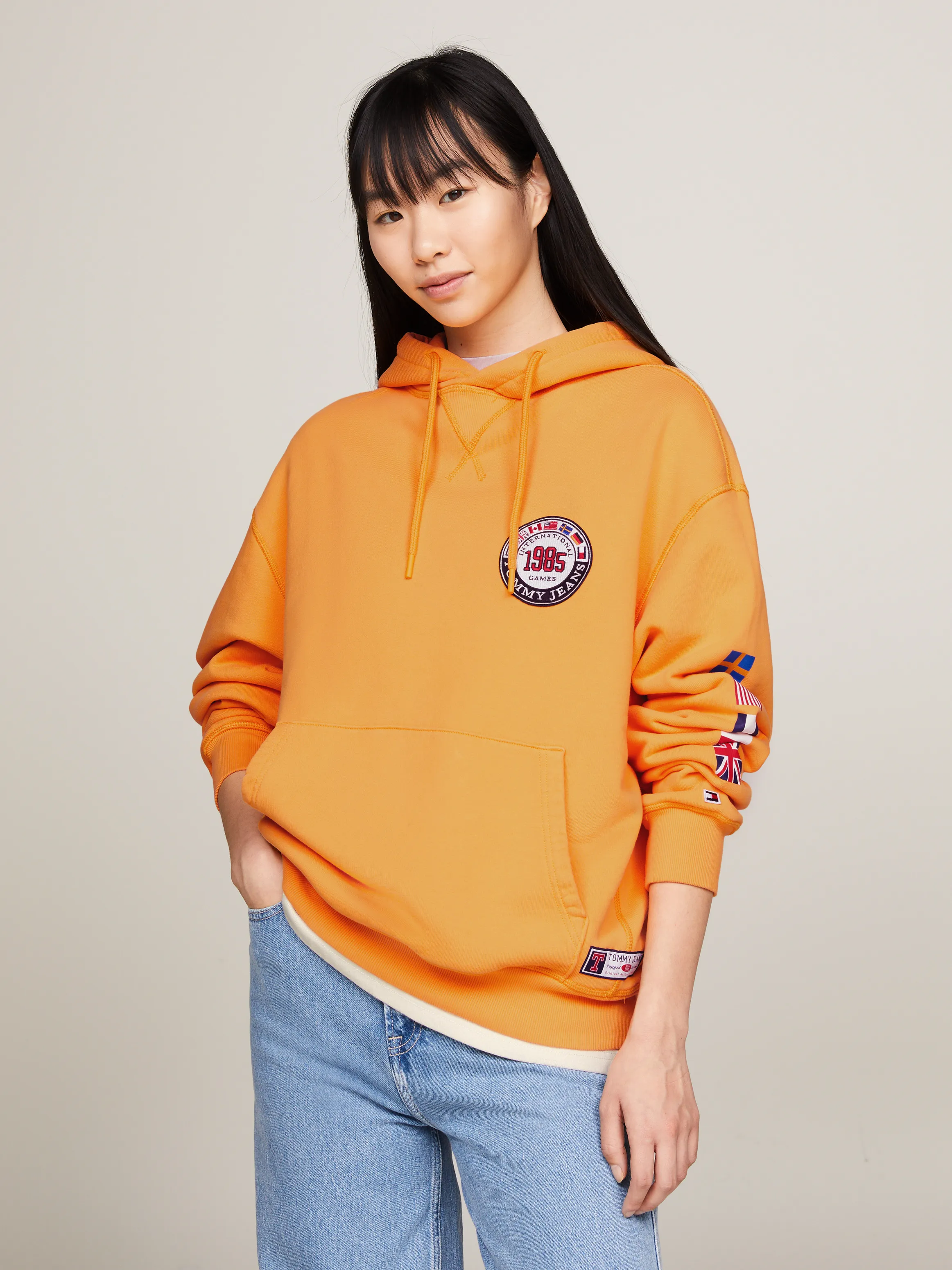 Tommy Jeans International Games Back Logo Hoodie | Sweatshirts & Hoodies |Tommy Jeans