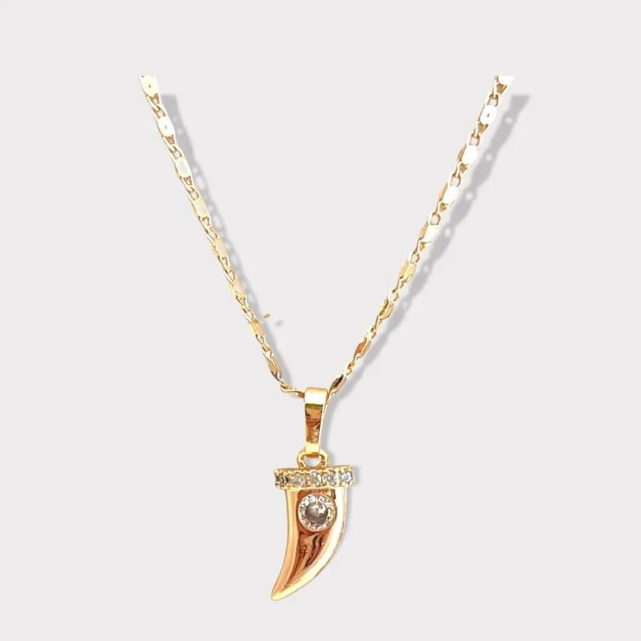 Tusk necklace 18k of gold plated chain