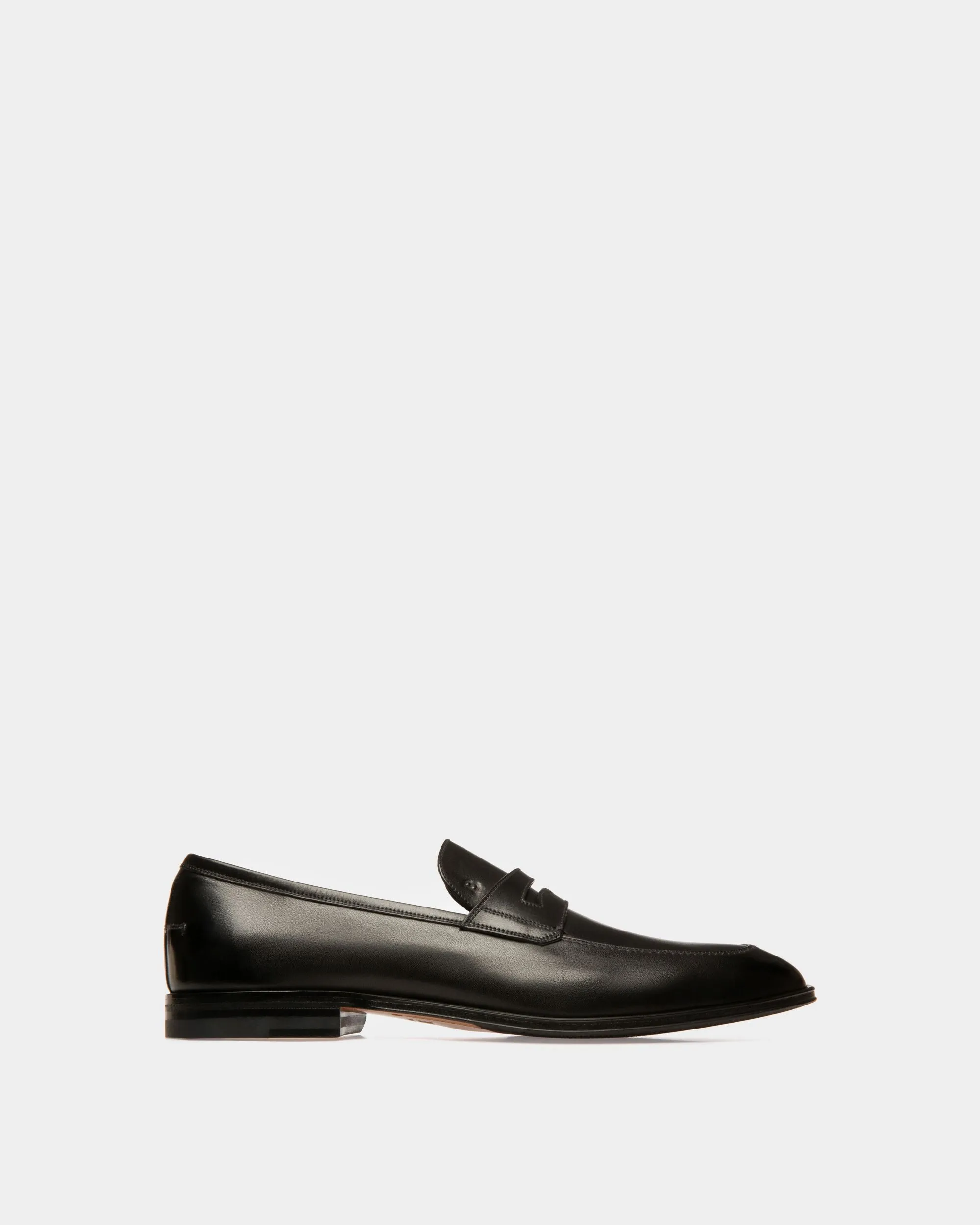 Webb Leather Loafers In Black 